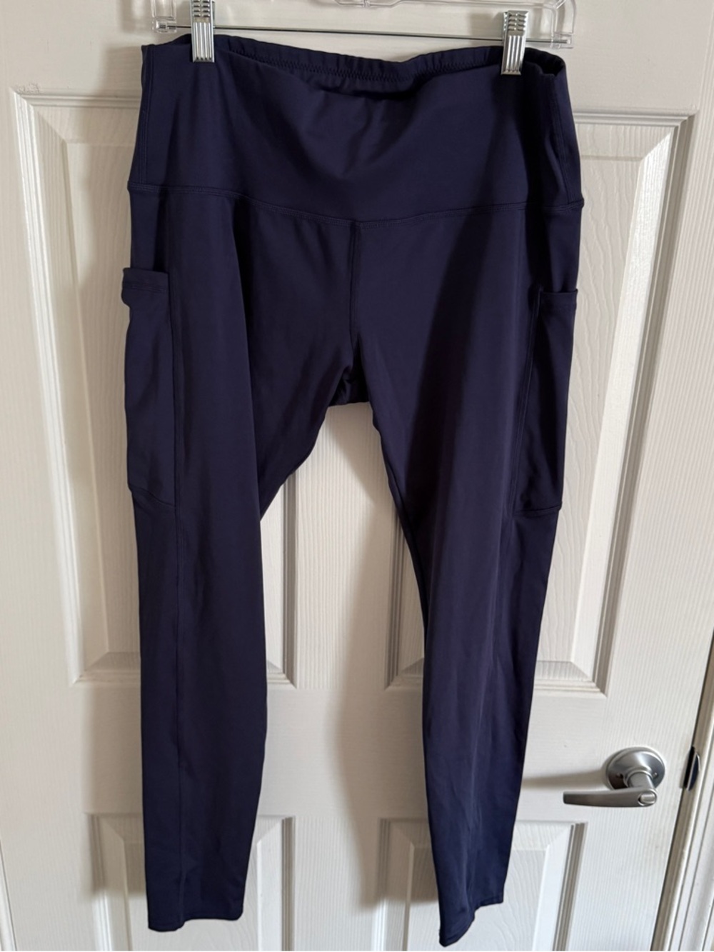 High-Rise Navy Pocket Leggings for Everyday Wear